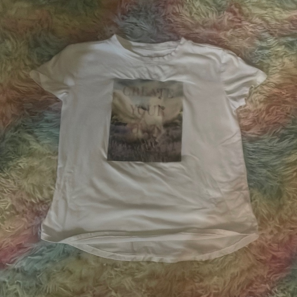 White unicorn shirt size L/G